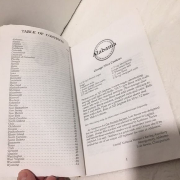 Capitol Cookies Recipes From Every State Capitol & DC Paperback CookBook Booklet - Picture 6 of 6